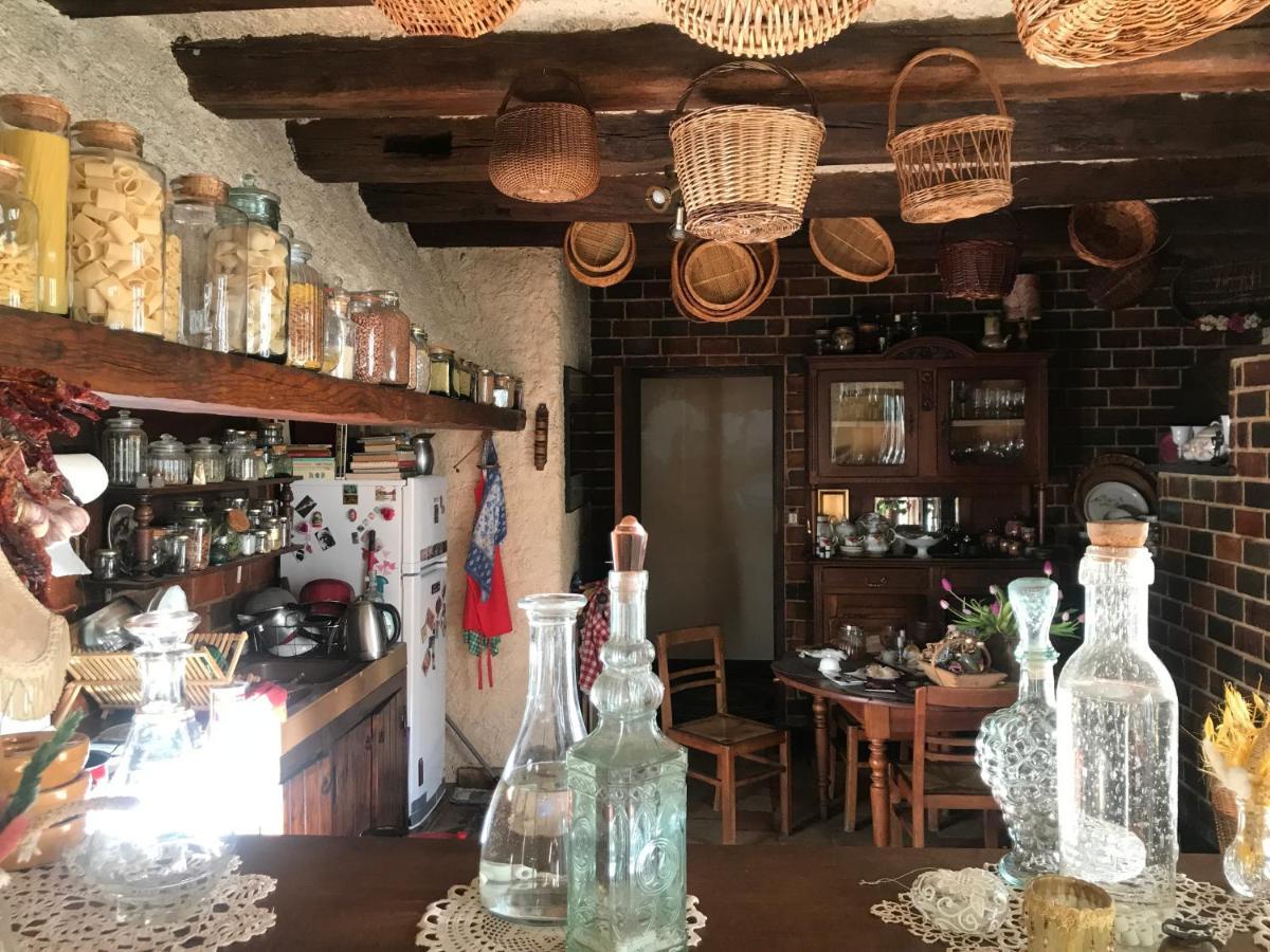 Отель Au Pain Des Anges Saint-Gervais en-Belin Экстерьер фото